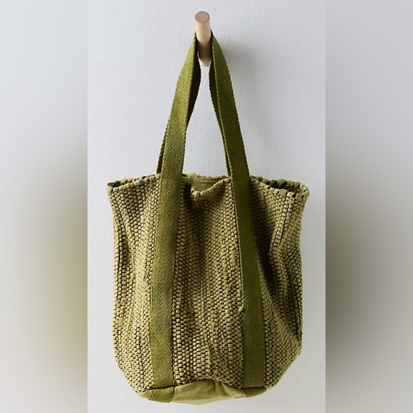 Free People Handbags - Free People Rami Rug Tote in the grassy green color.